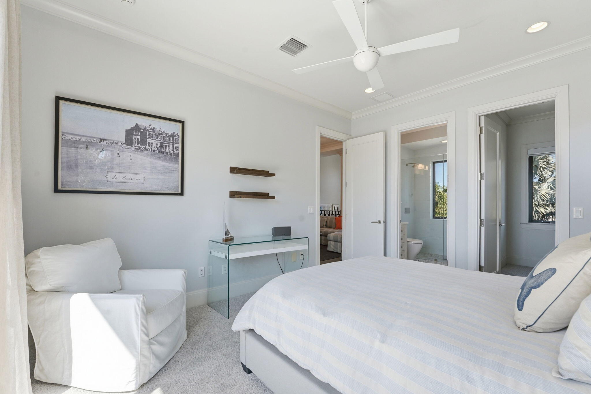 Hypoloxo Island - Residential