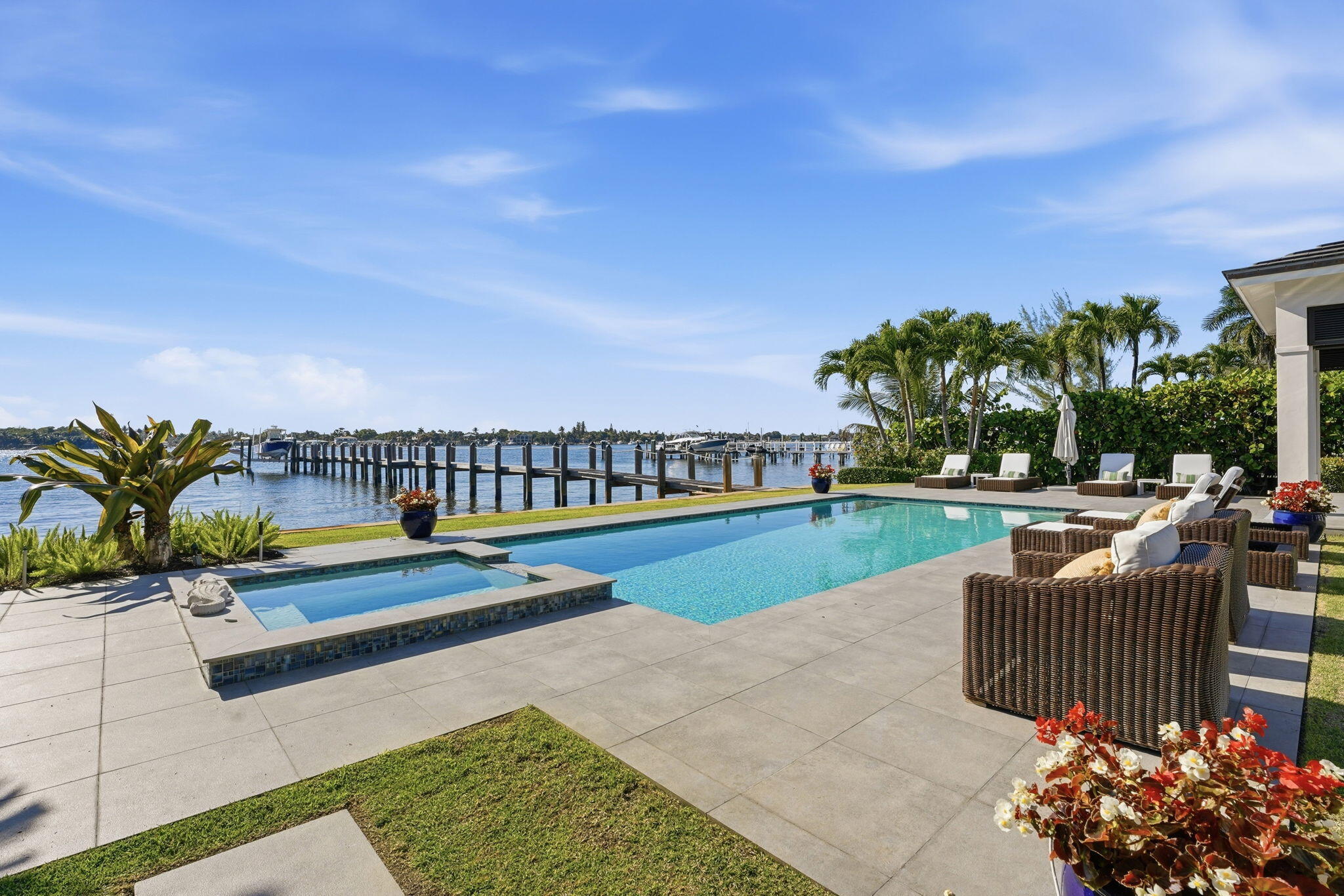 Hypoloxo Island - Residential