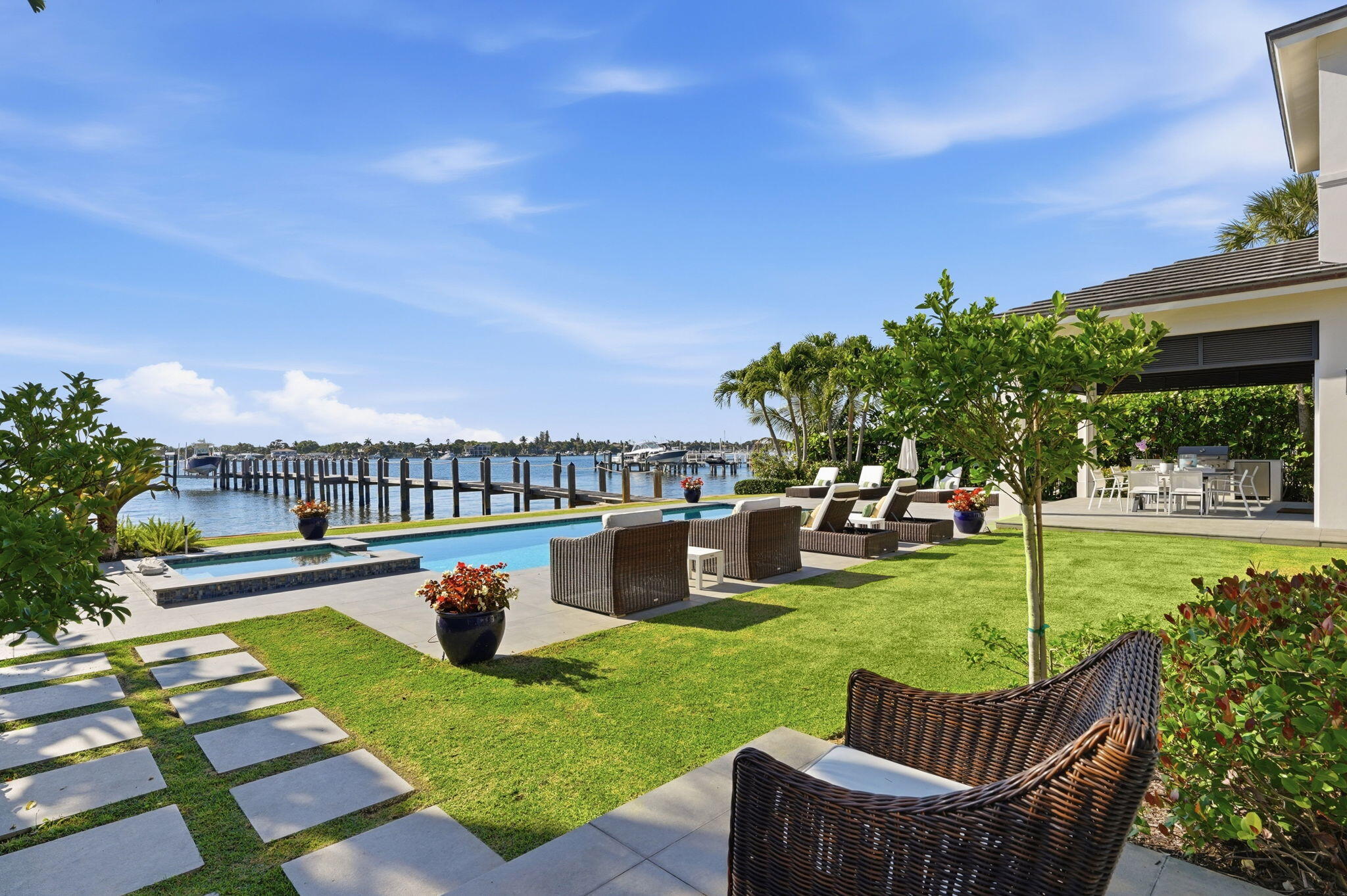 Hypoloxo Island - Residential