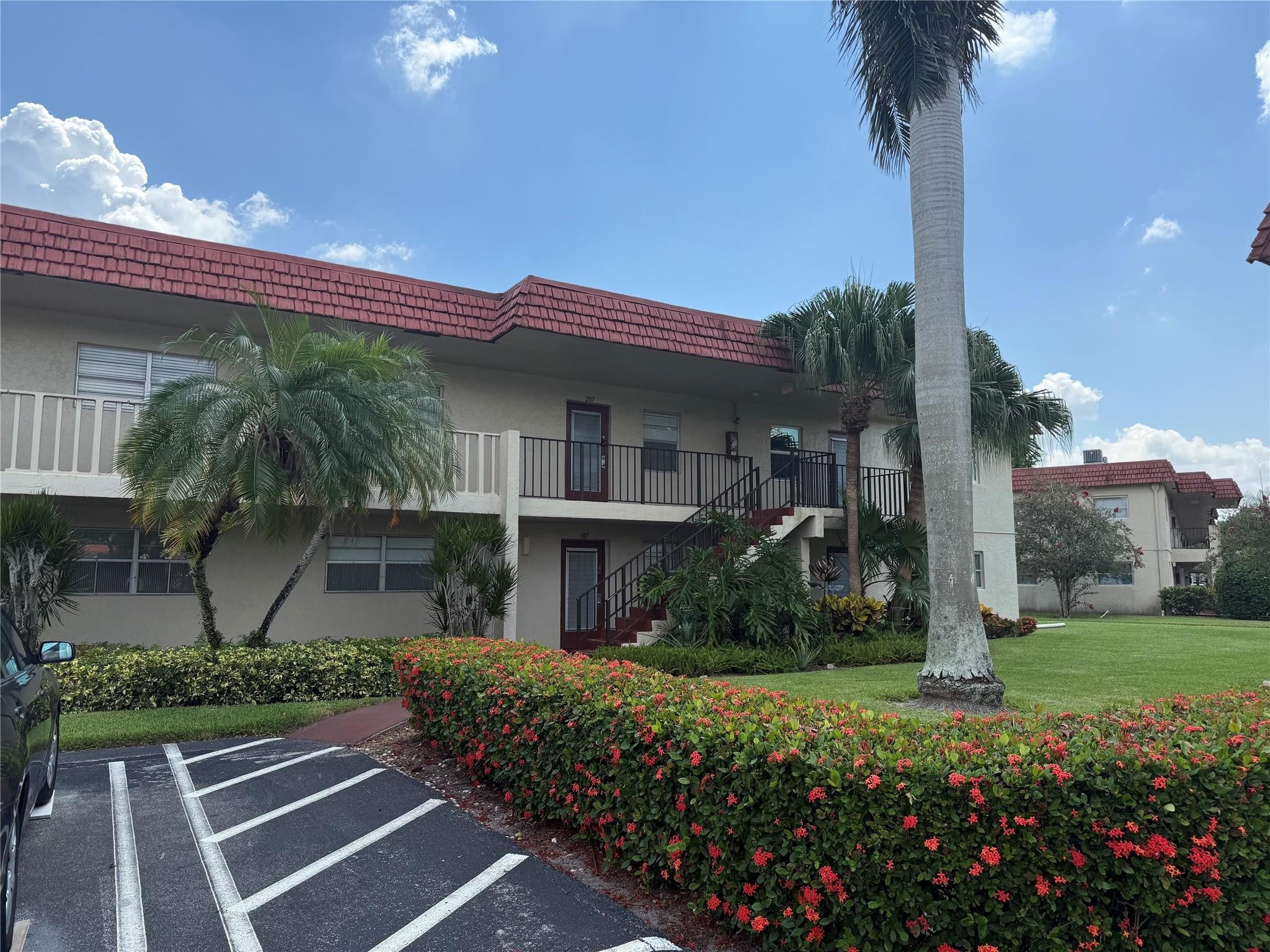32 Abbey Lane 207, Delray Beach FL 33446