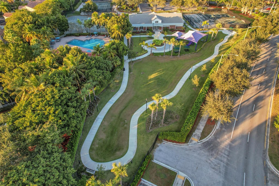 Eagle Trace - Residential