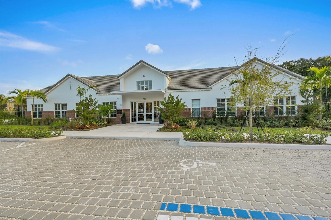 Eagle Trace - Residential