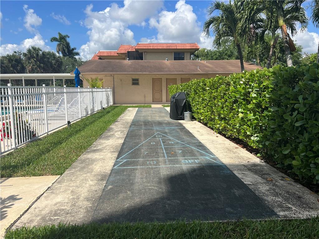 Coronado At Jacaranda Ph - Residential Lease