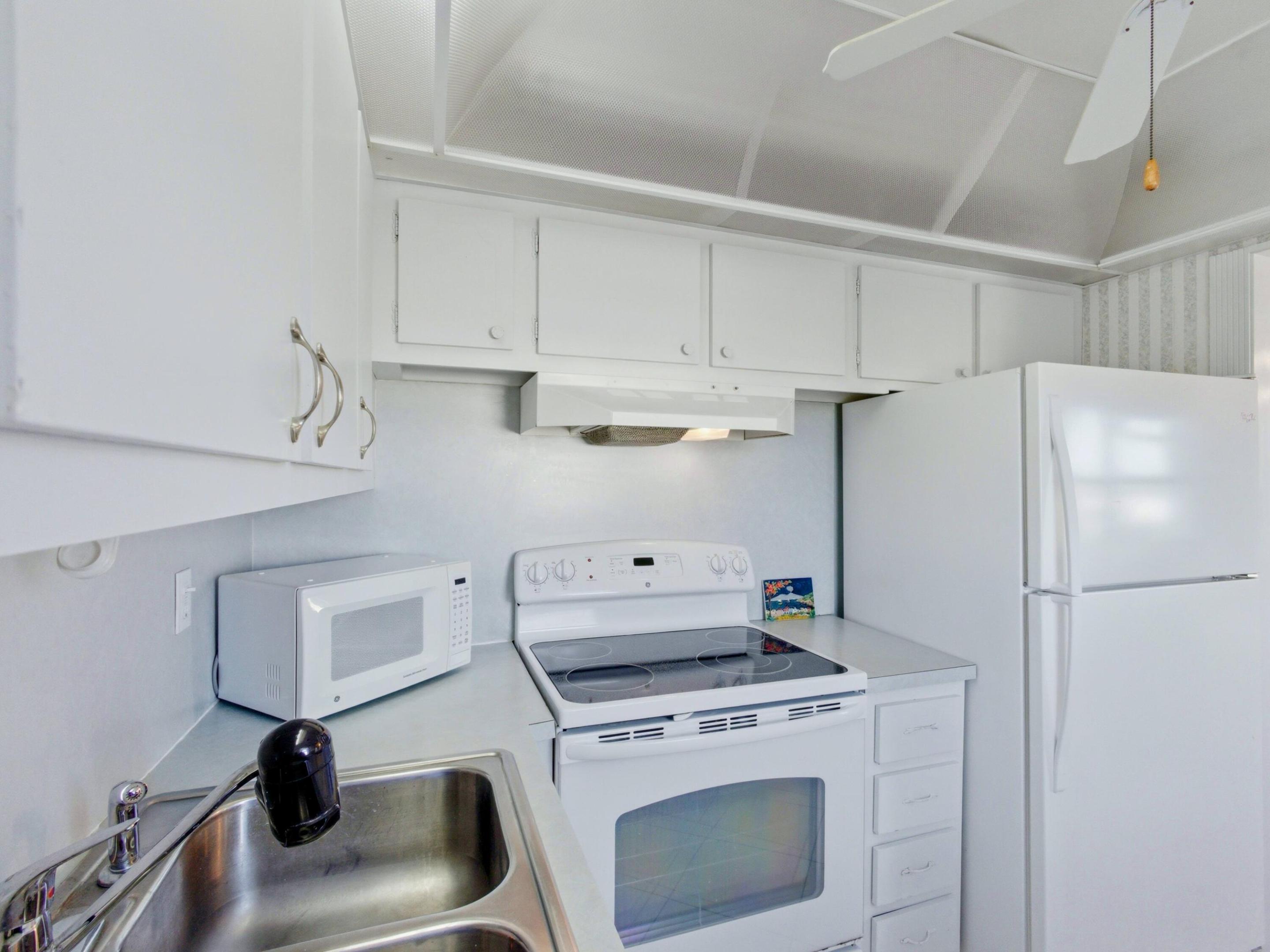 STERLING VILLAGE 680 CONDO - Residential