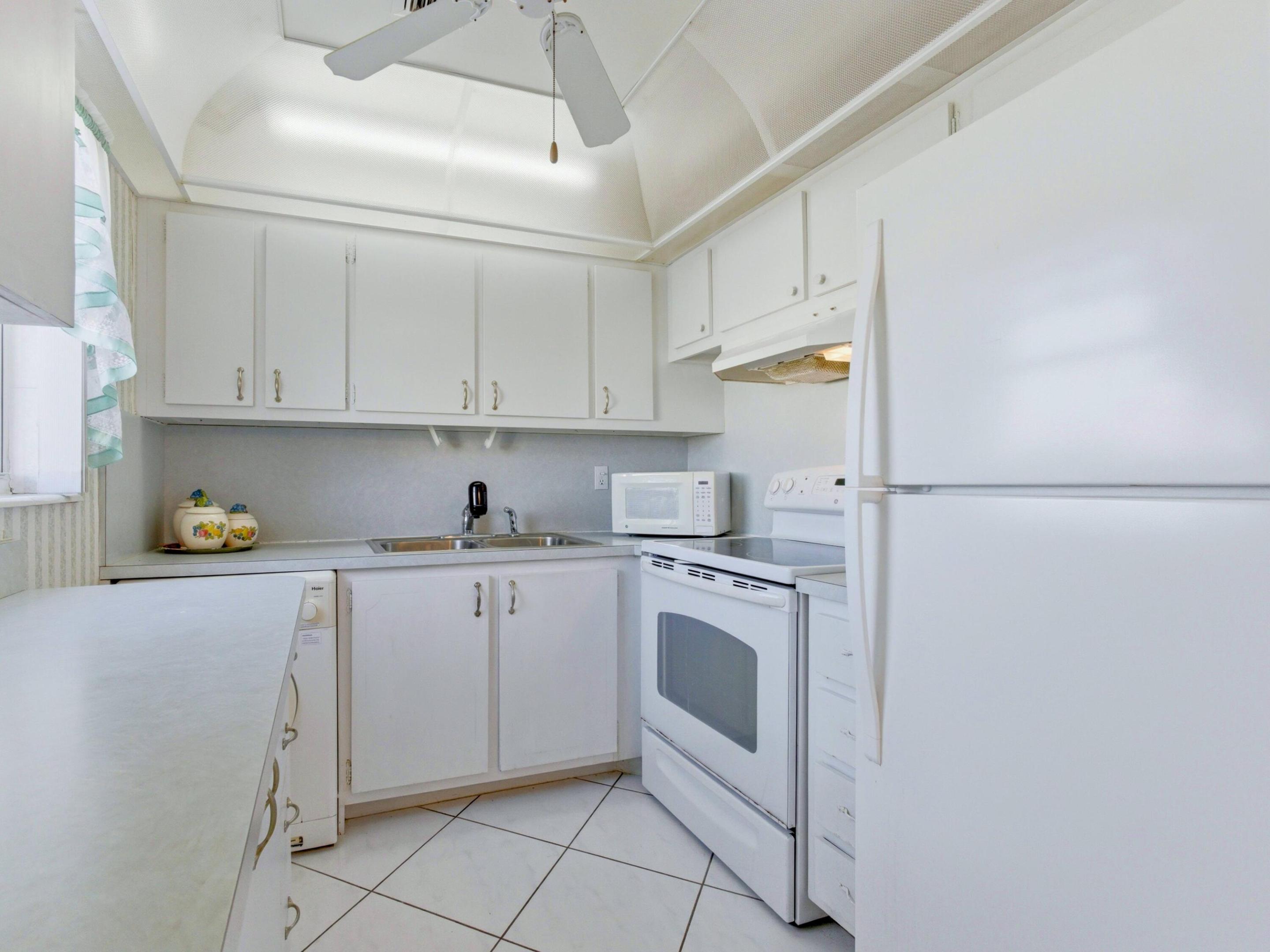 STERLING VILLAGE 680 CONDO - Residential