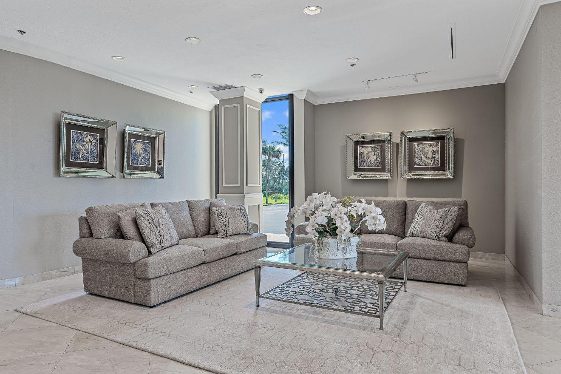 WATER GLADES CONDO - Residential Lease