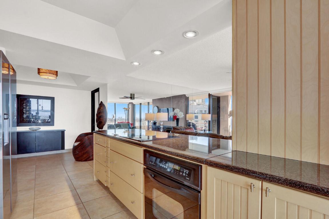 WATER GLADES CONDO - Residential Lease