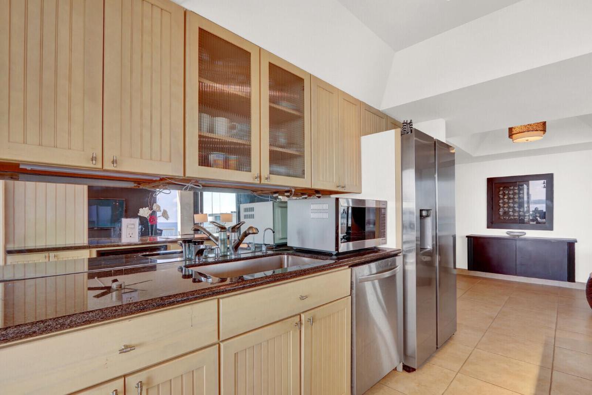 WATER GLADES CONDO - Residential Lease