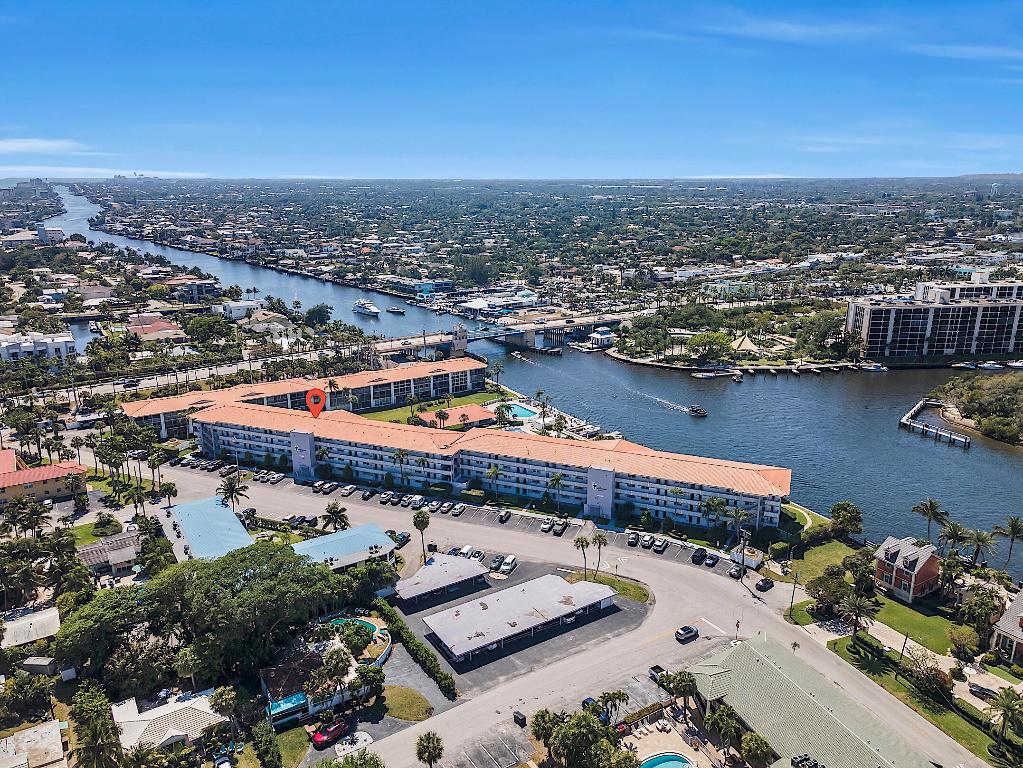 103 NE 19th Avenue 232