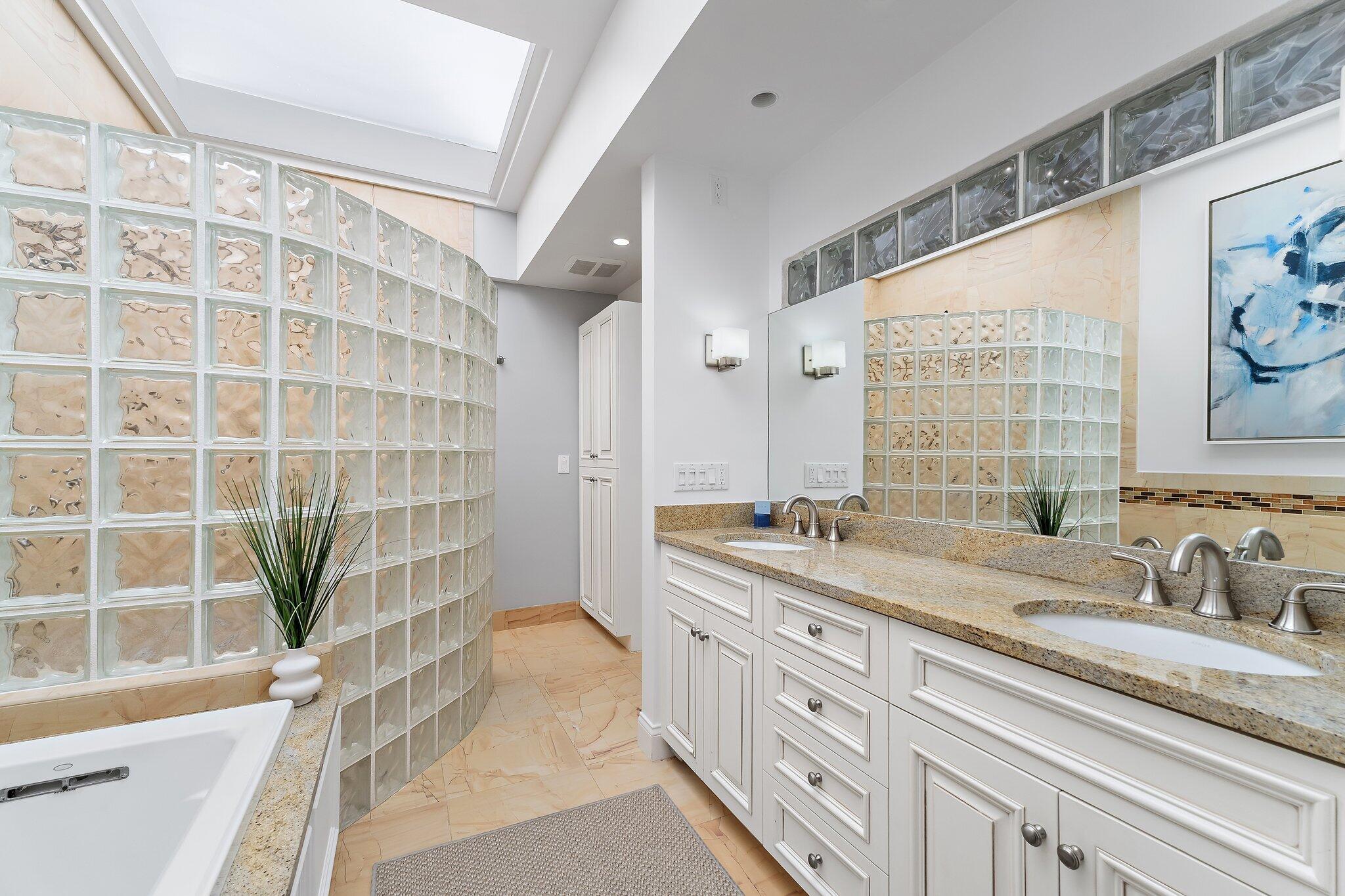 Ocean Walk Place - Residential