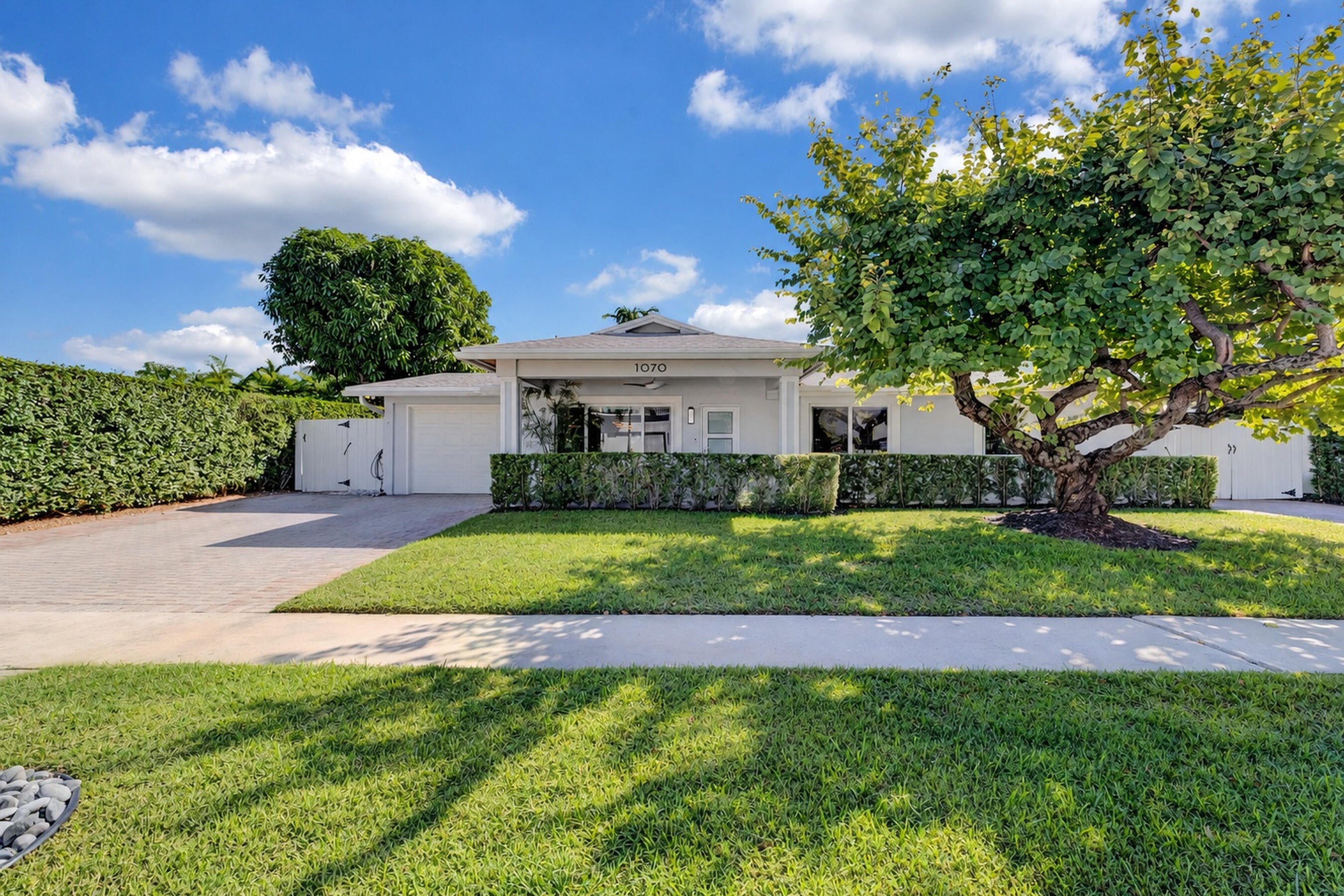 1070 NE 2nd Terrace