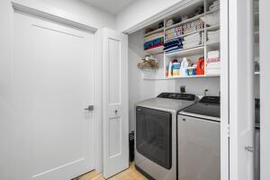 PINEAPPLE GROVE VILLAGE C - Residential