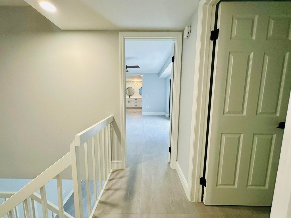 Photo of 403 4th Ln Ln, Palm Beach Gardens, FL 33418 (MLS # R11164120)