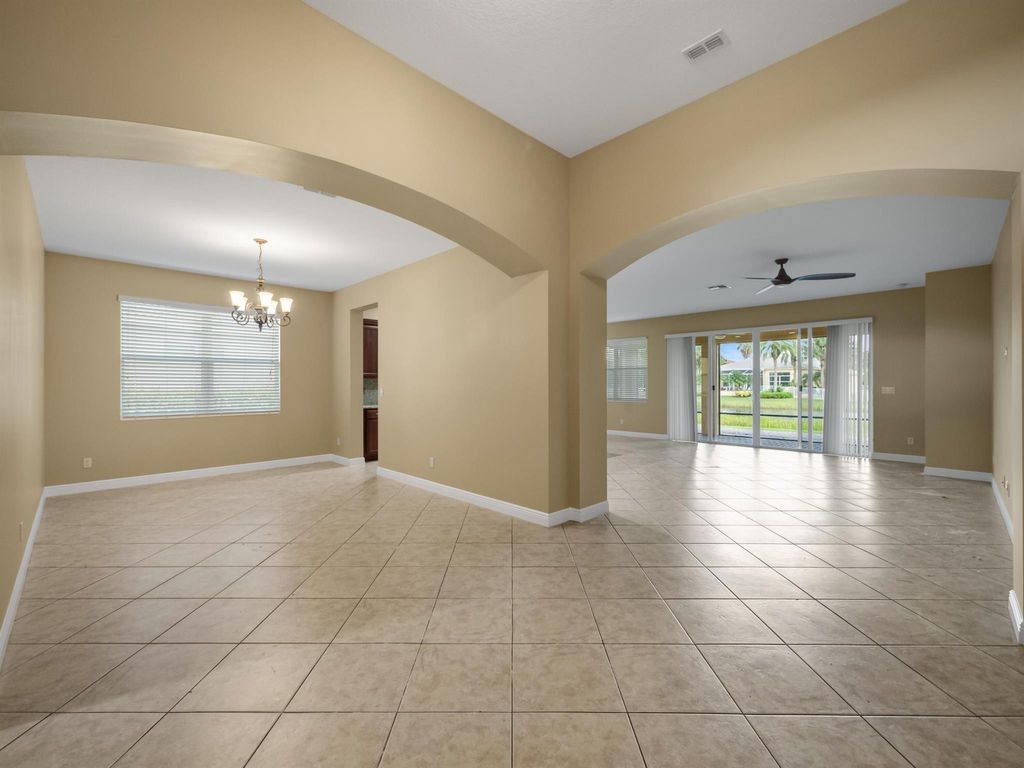 Photo of 11801 SW Crestwood Circle, Port Saint Lucie, FL 34987 (MLS # R11048730)
