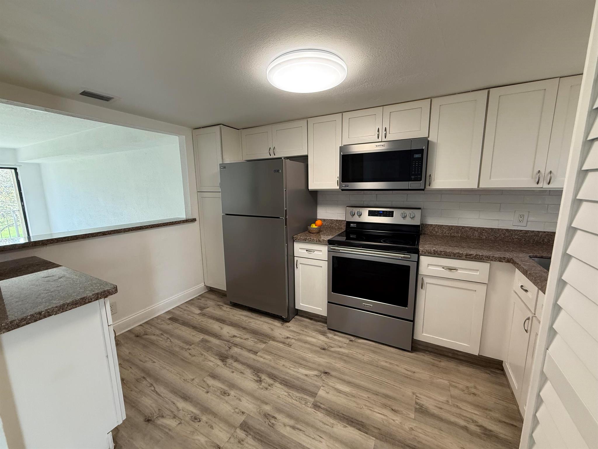 CORAL SPRINGS ESTATE TOWN - Residential