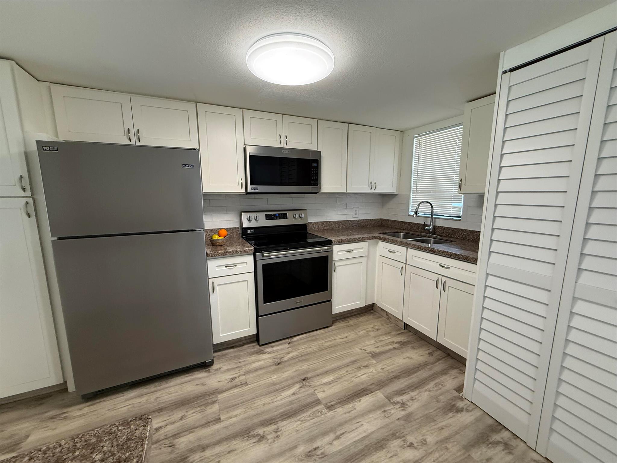 CORAL SPRINGS ESTATE TOWN - Residential