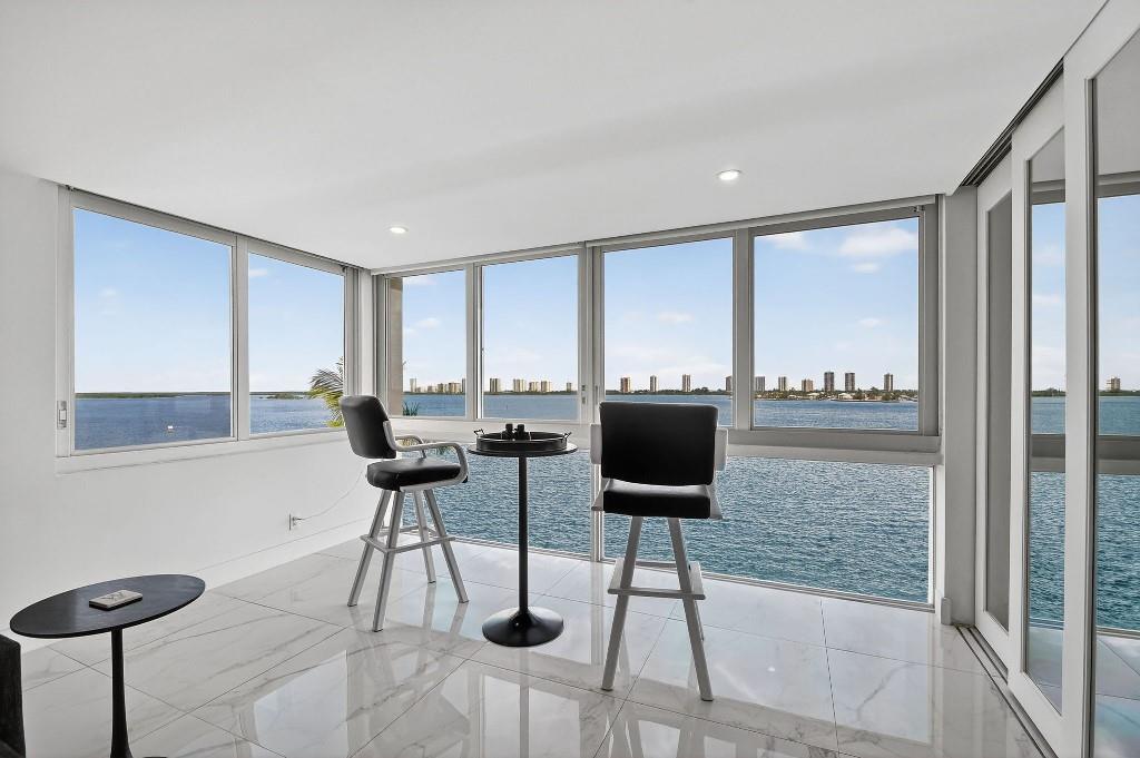 301 Lake Shore Dr 801