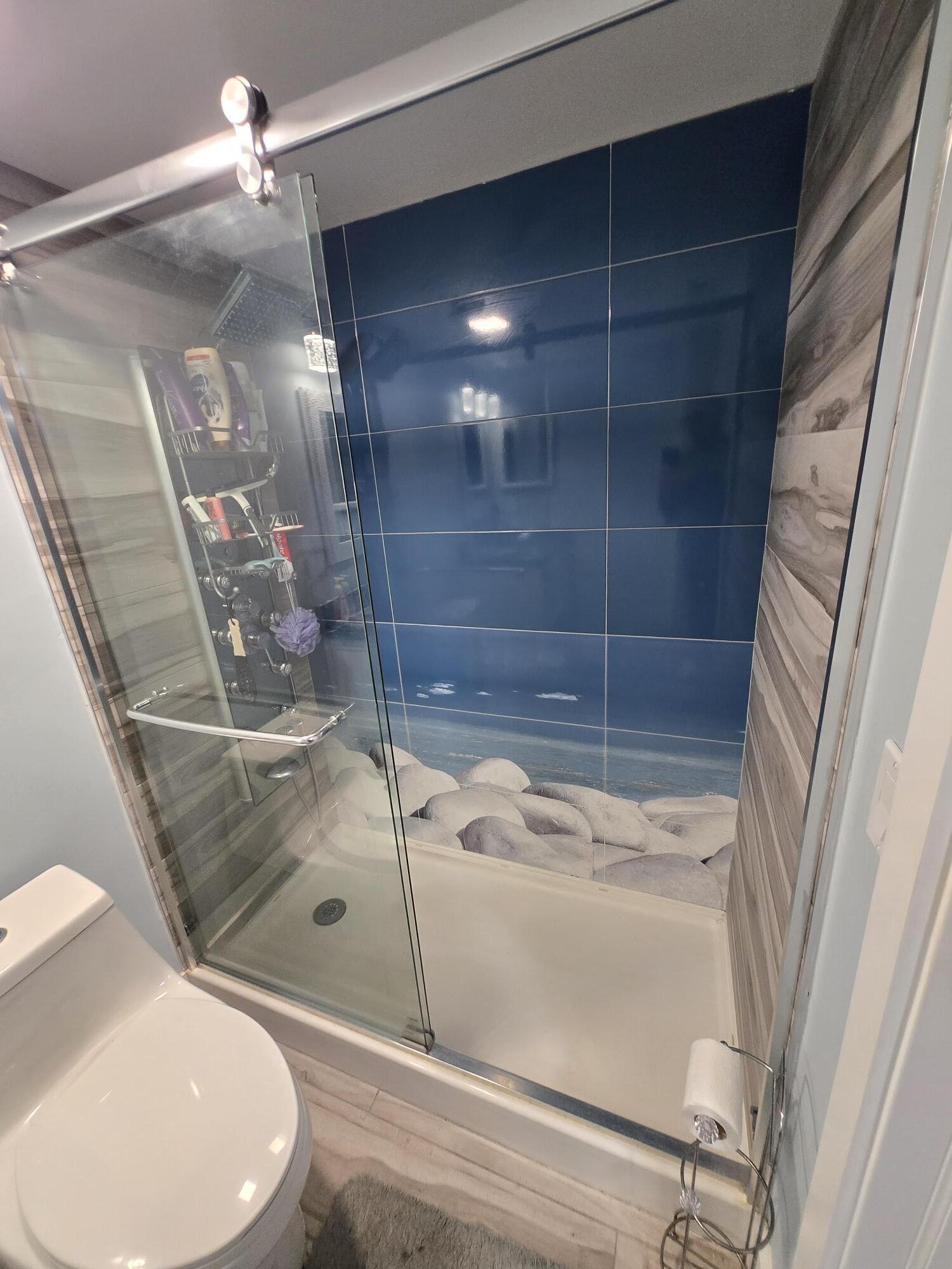 BAY REACH CONDO - Residential