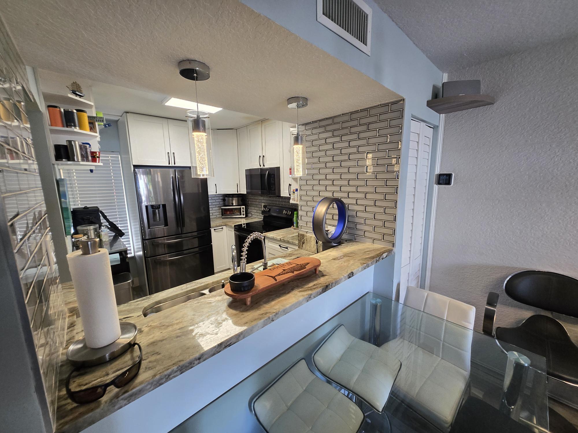 BAY REACH CONDO - Residential