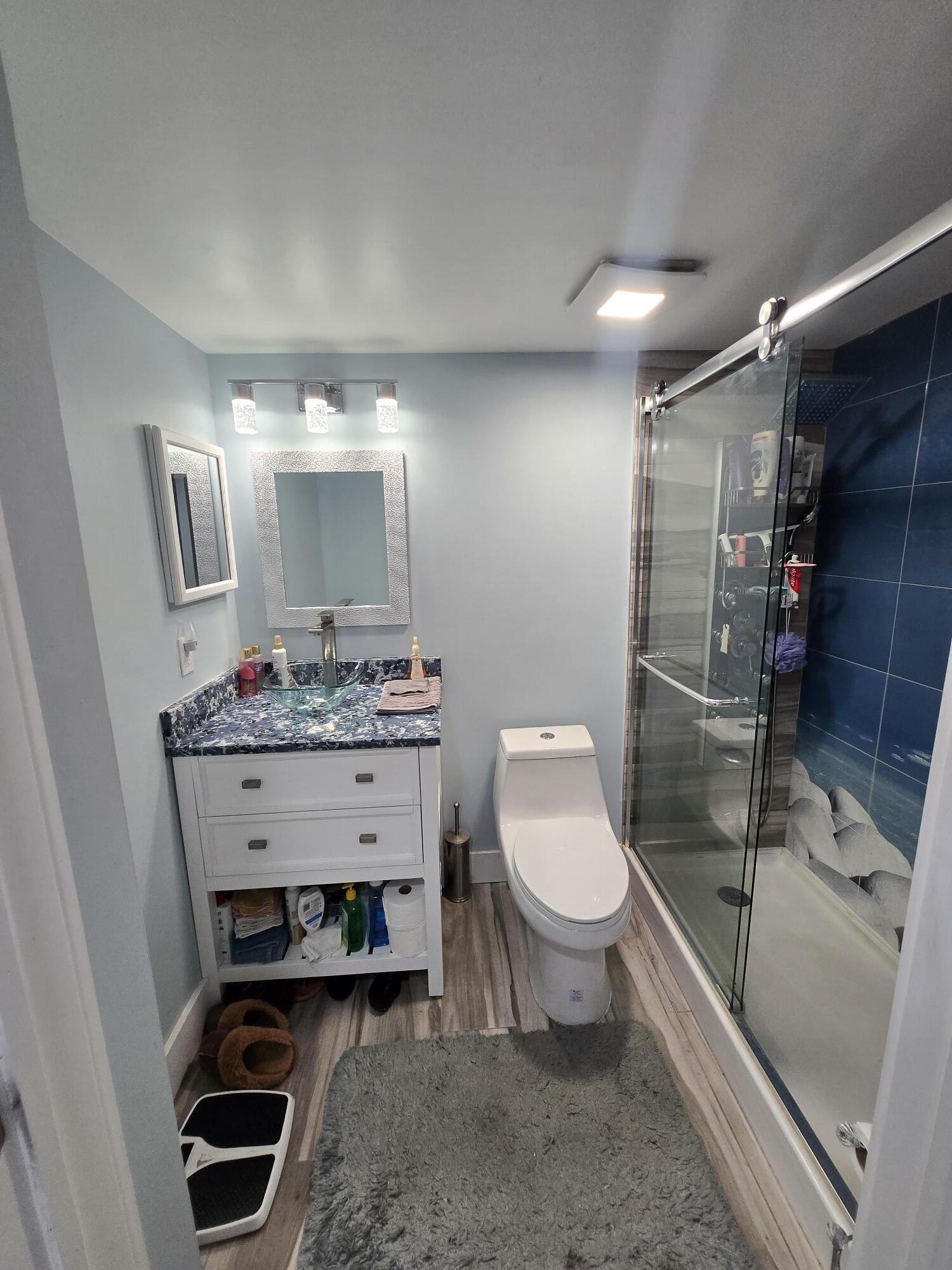 BAY REACH CONDO - Residential