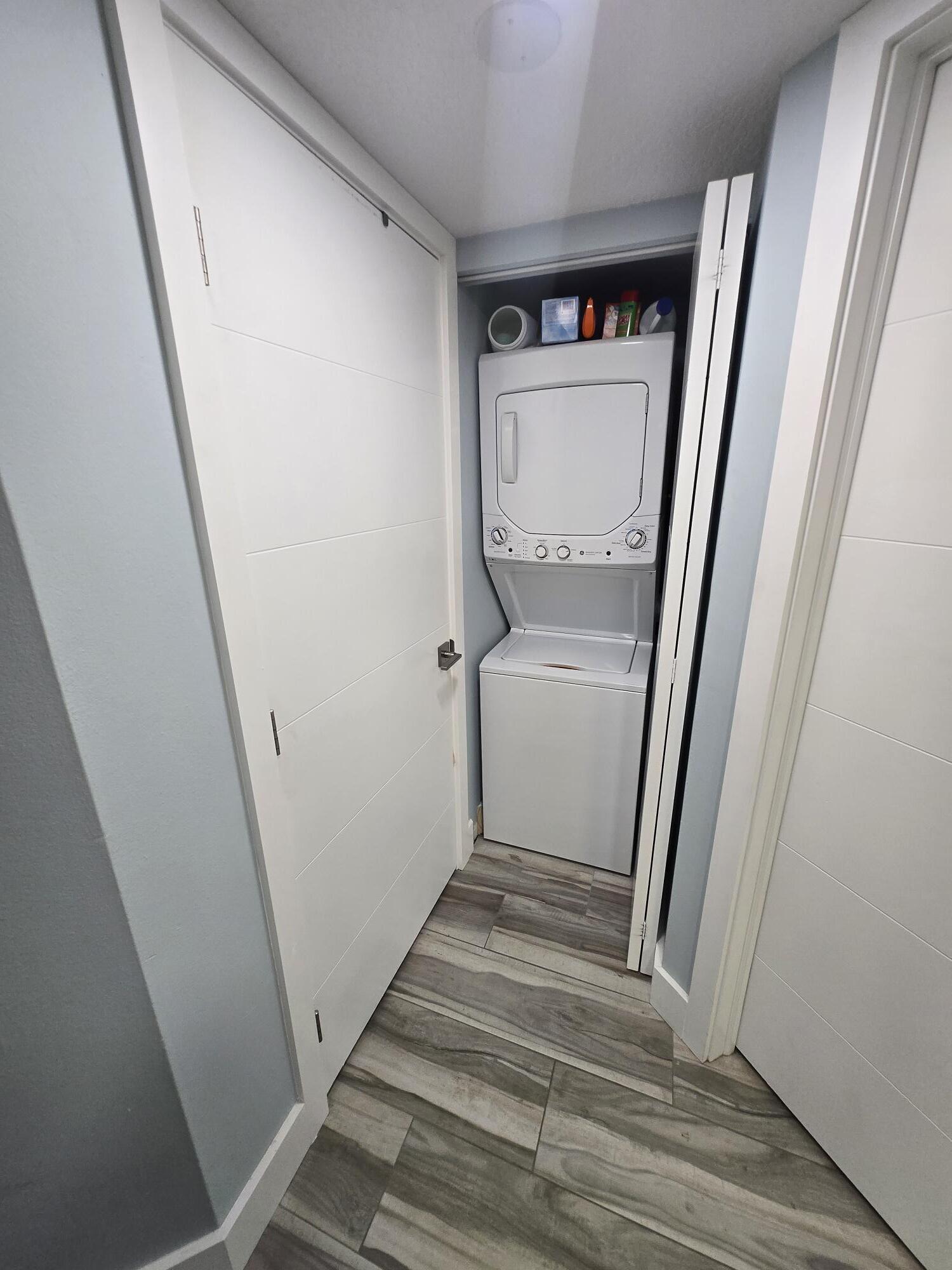 BAY REACH CONDO - Residential