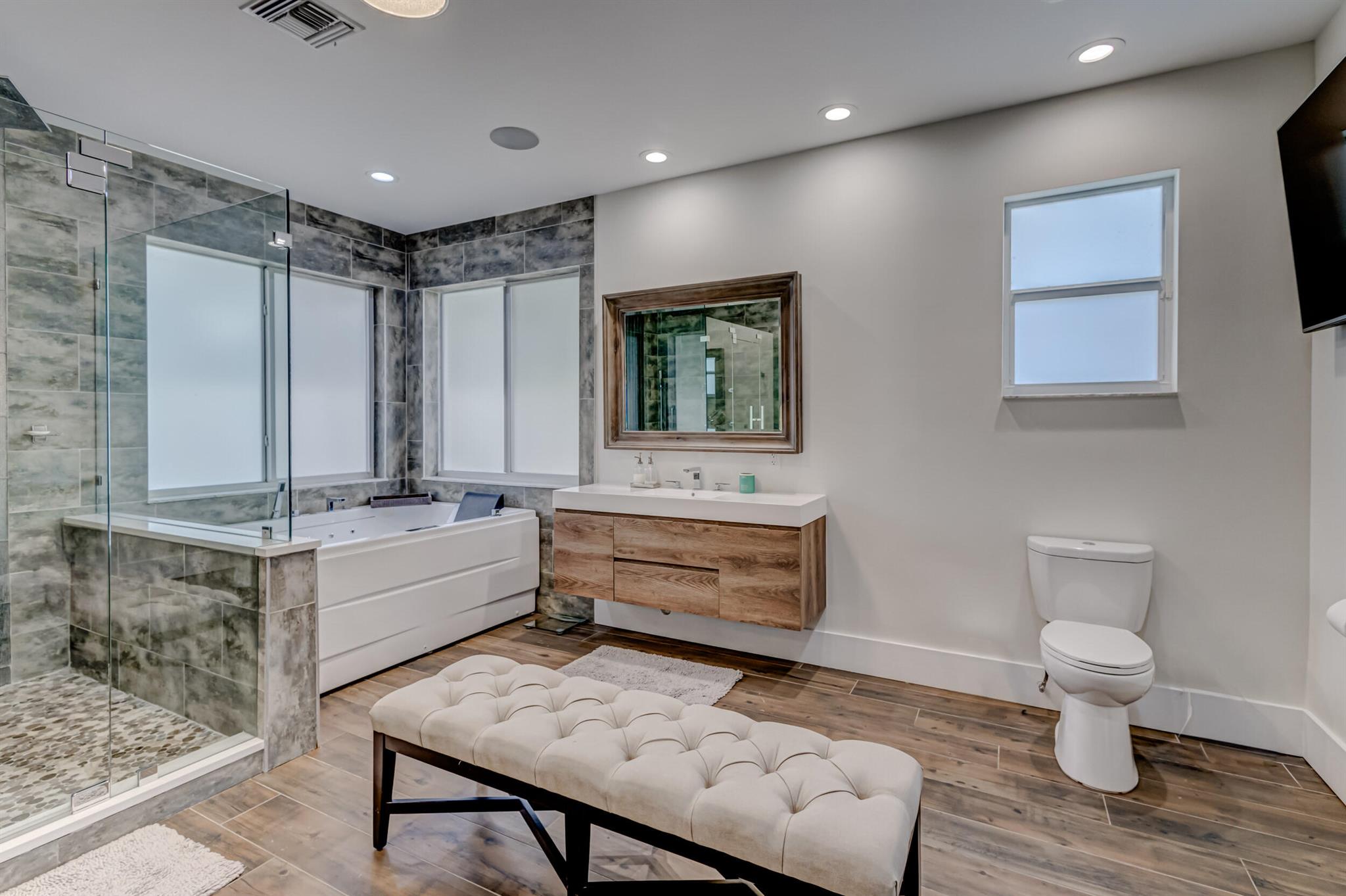 BEAR LAKES ESTATES - Residential