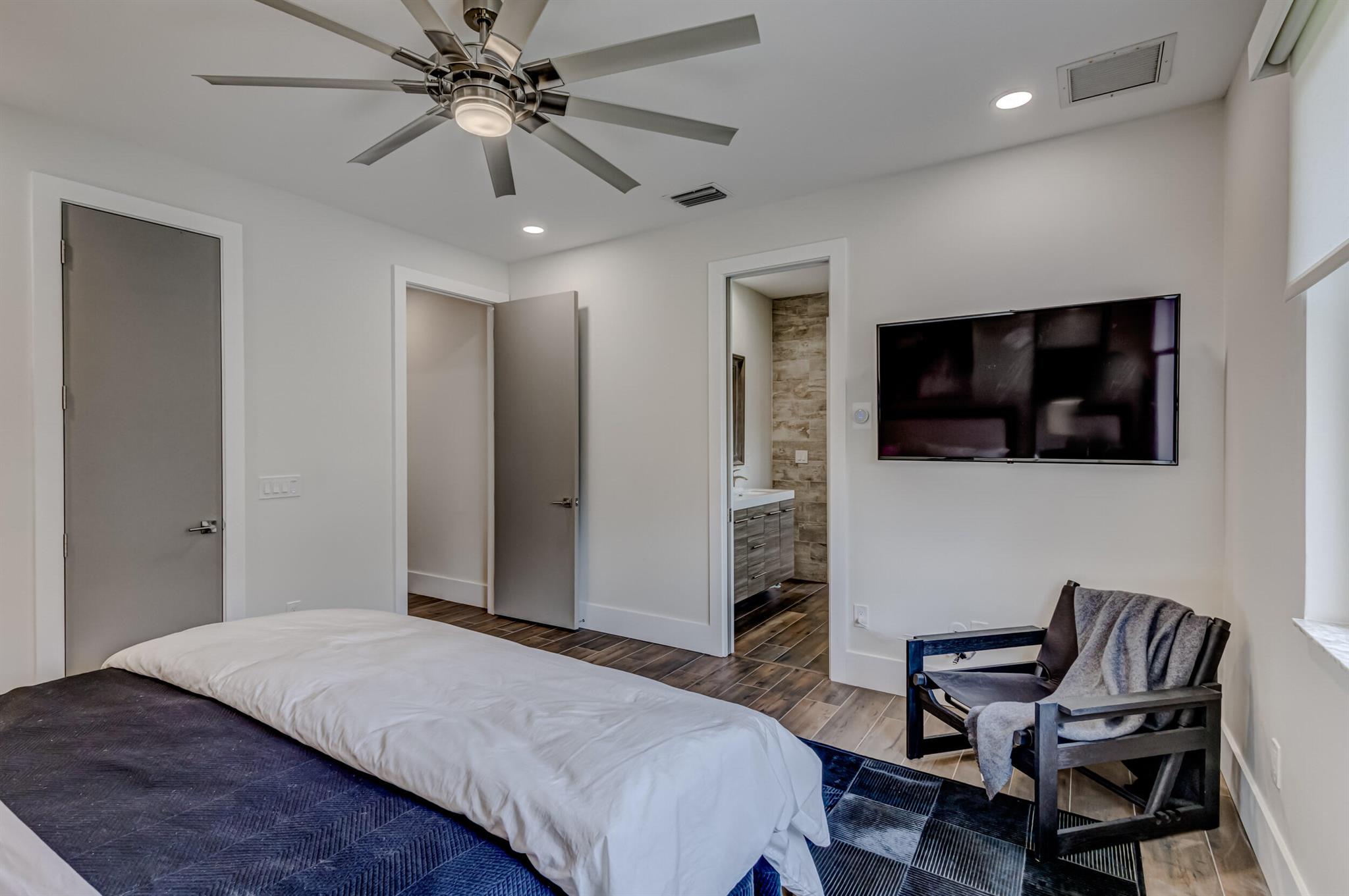 BEAR LAKES ESTATES - Residential