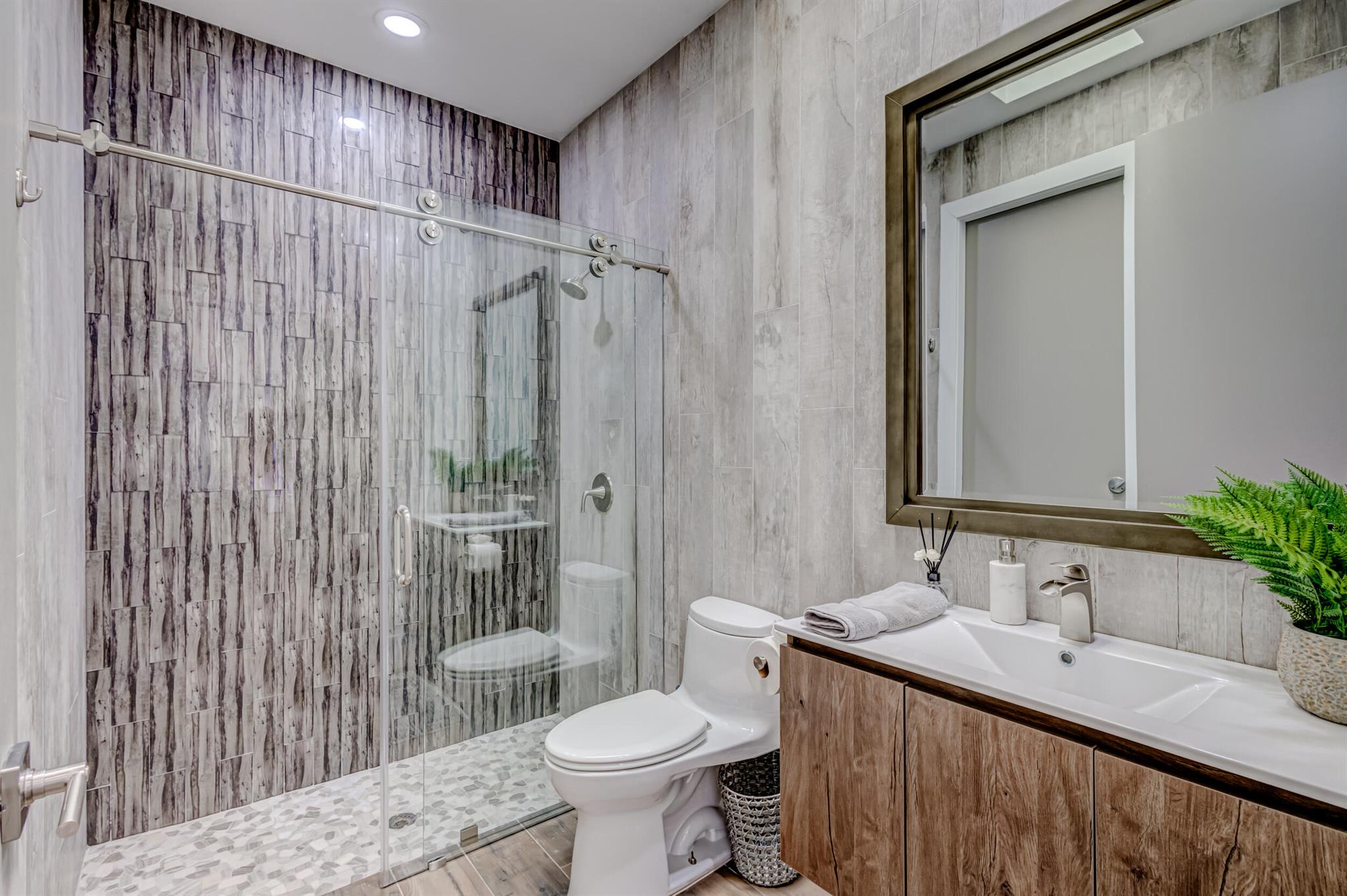 BEAR LAKES ESTATES - Residential