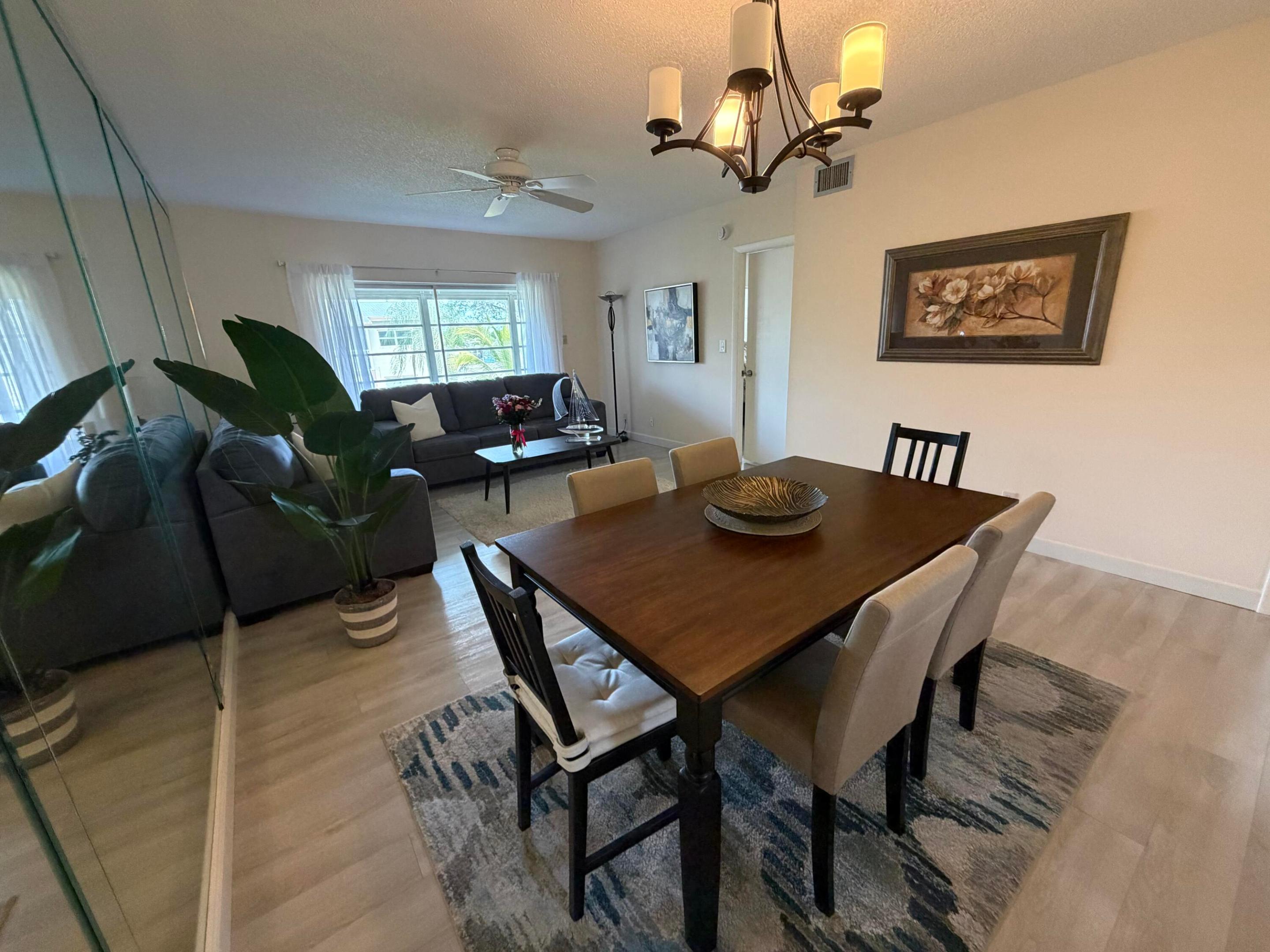 ORIOLE GARDENS 1 - Residential