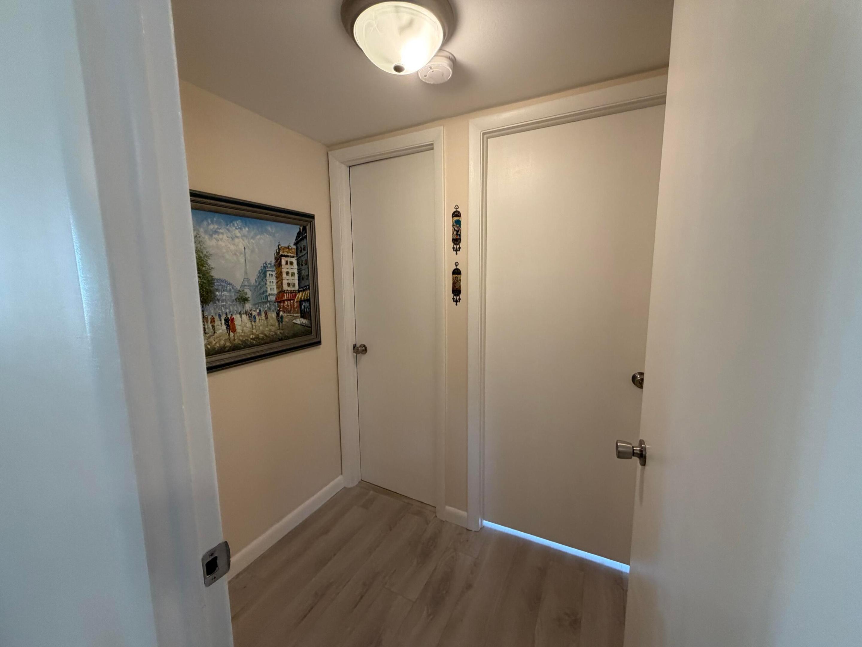 ORIOLE GARDENS 1 - Residential