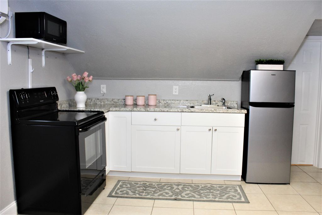 Photo of 4006 Sunrise Boulevard #Studio, Fort Pierce, FL 34982 (MLS # R10970070)