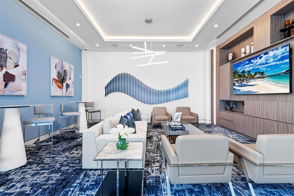 WATER CLUB 3 NORTH PALM B - Residential