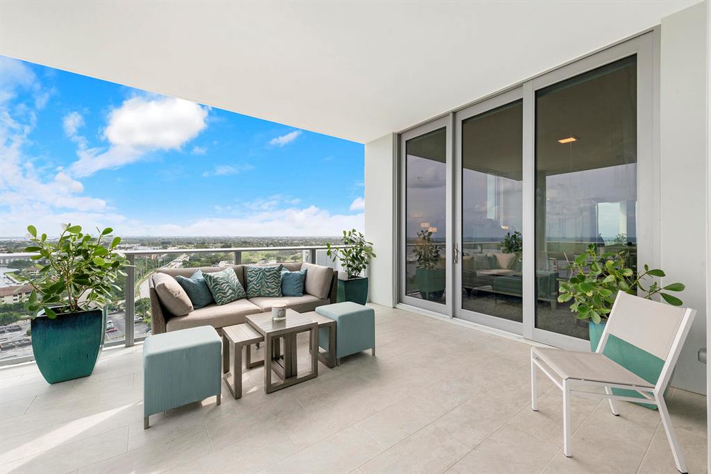 WATER CLUB 3 NORTH PALM B - Residential