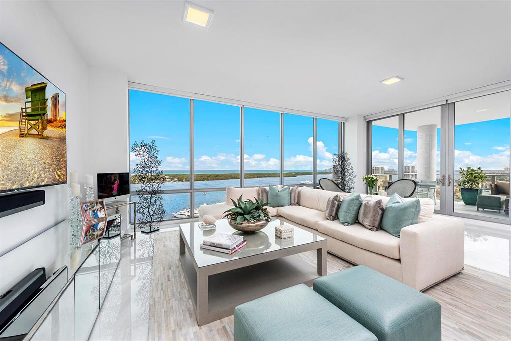 WATER CLUB 3 NORTH PALM B - Residential