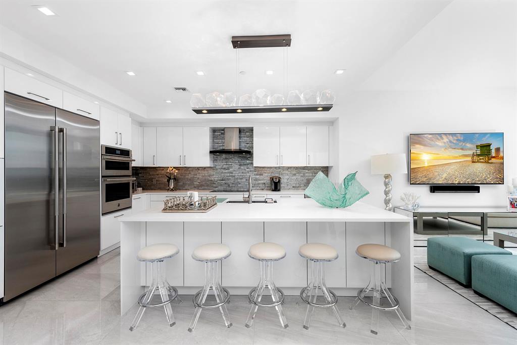 WATER CLUB 3 NORTH PALM B - Residential