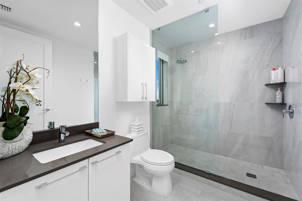 WATER CLUB 3 NORTH PALM B - Residential