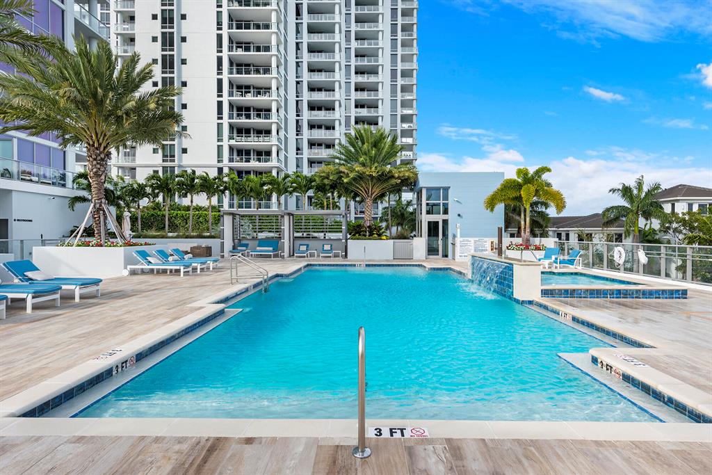 WATER CLUB 3 NORTH PALM B - Residential