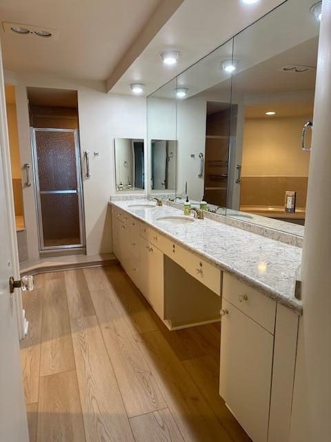 SAILFISH POINT - Residential