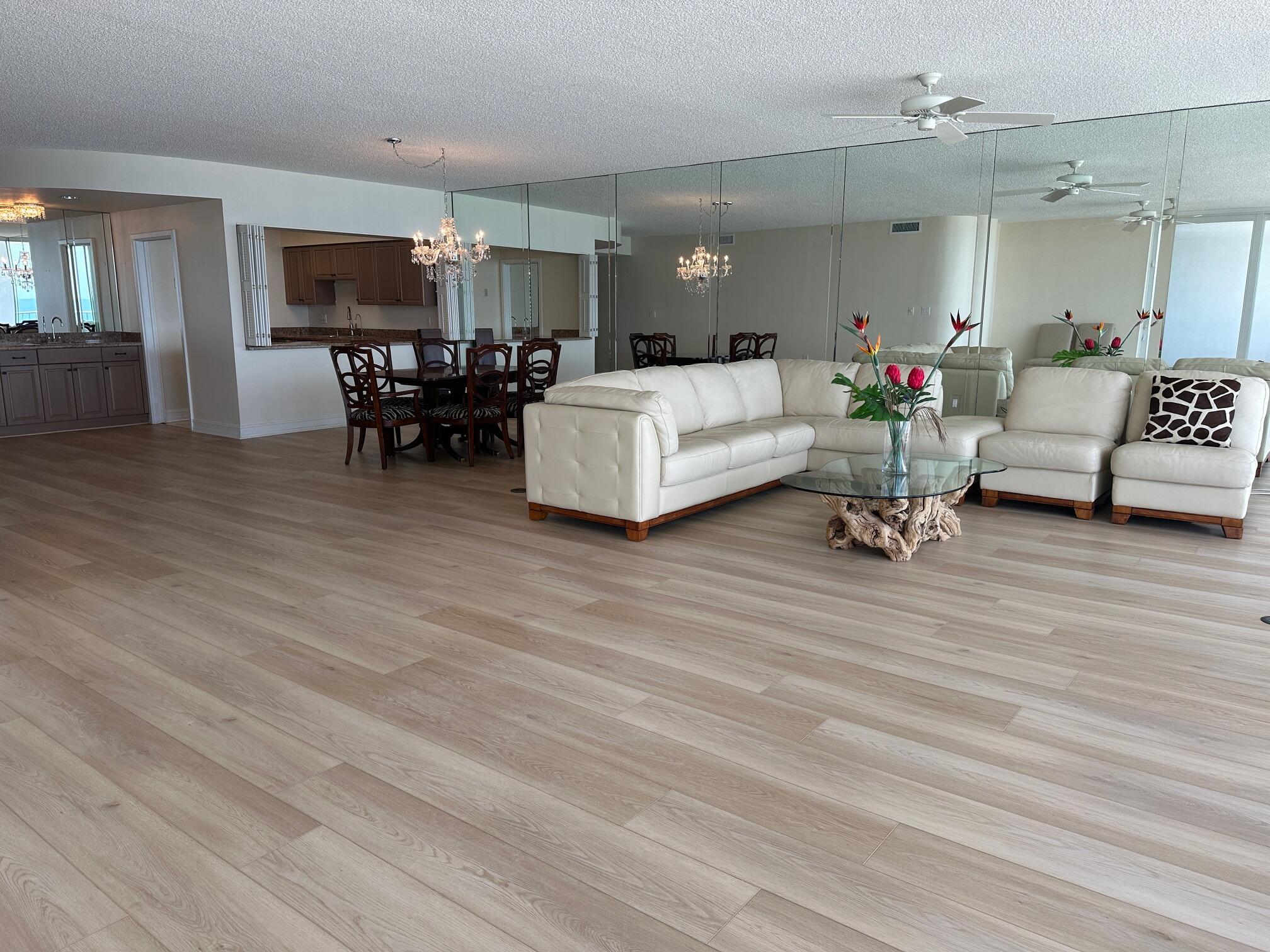 SAILFISH POINT - Residential