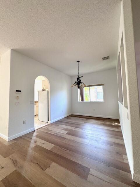EXETER CONDOMINIUM - Residential Lease