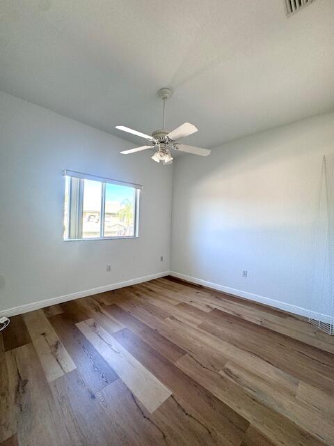 EXETER CONDOMINIUM - Residential Lease