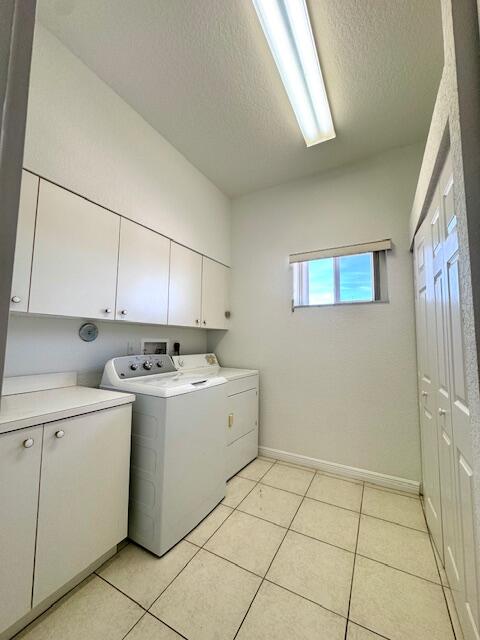 EXETER CONDOMINIUM - Residential Lease