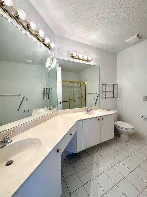 EXETER CONDOMINIUM - Residential Lease