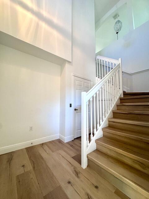 EXETER CONDOMINIUM - Residential Lease