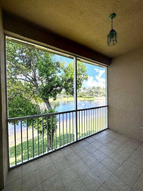 EXETER CONDOMINIUM - Residential Lease