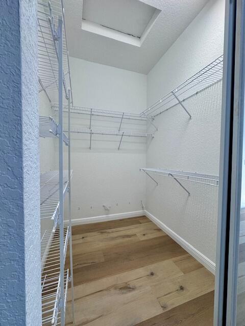 EXETER CONDOMINIUM - Residential Lease