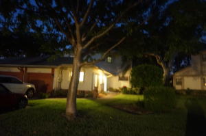 BOCA RIDGE GLEN LAKEFRONT - Residential