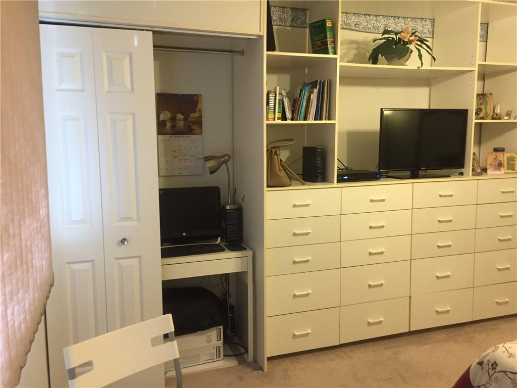 Racquet Club Apts. at Bon - Residential