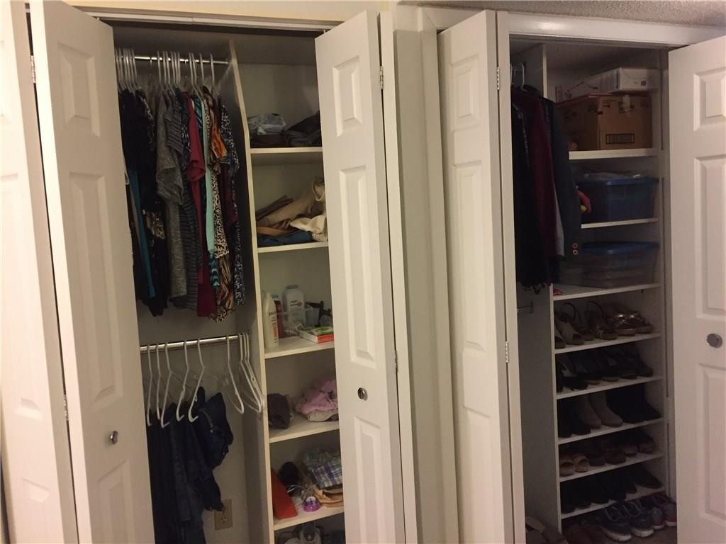 Racquet Club Apts. at Bon - Residential