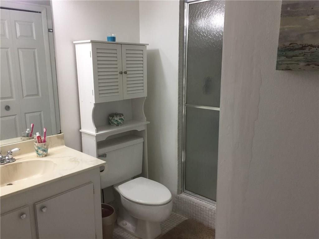 Racquet Club Apts. at Bon - Residential